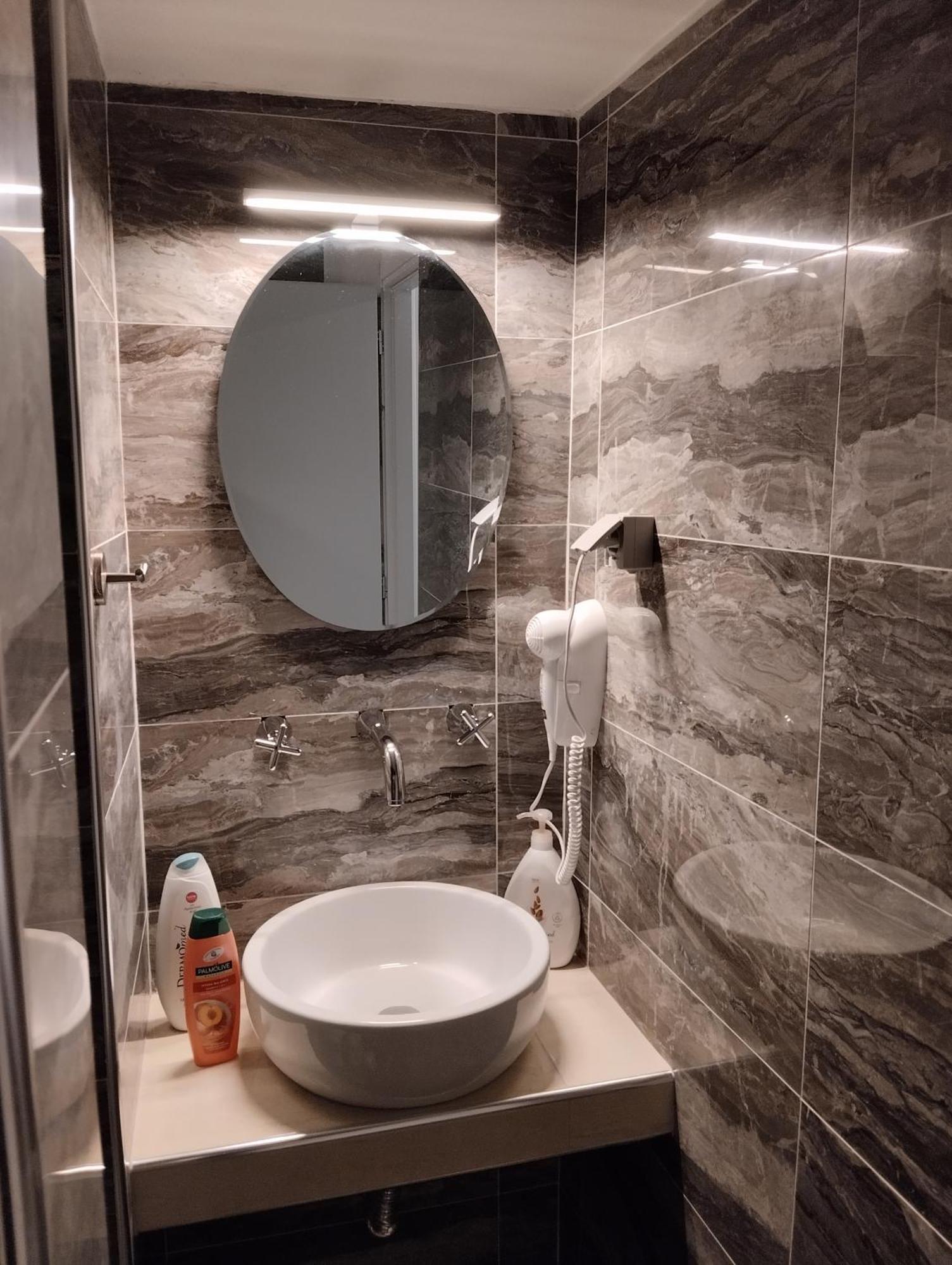 Pansea 10 Exclusive Suites เทสซาโลนิกิ ภายนอก รูปภาพ